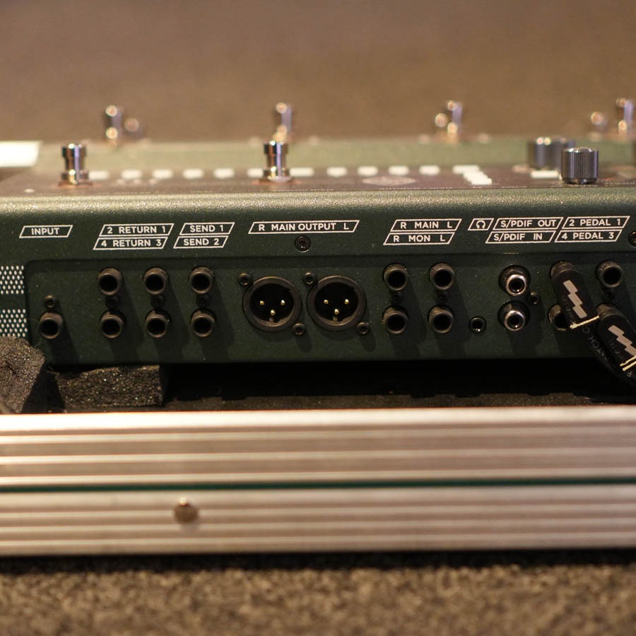 Kemper Profiler Stage MK1 Guitar Multi-Effects Board w/Case - Used