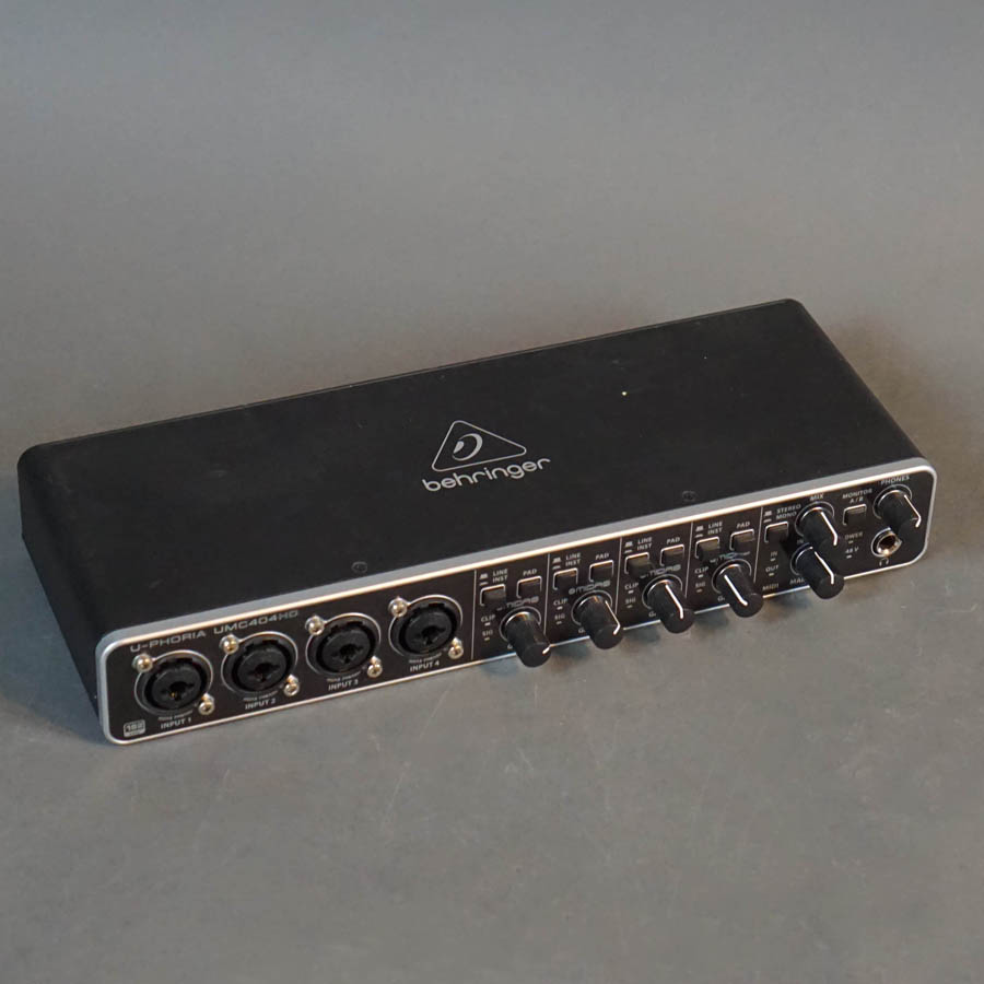 Behringer インターフェース UMC404HD U-PHORIA Behringer U-Phoria UMC404HD USB Audio Interface | Sweetwater