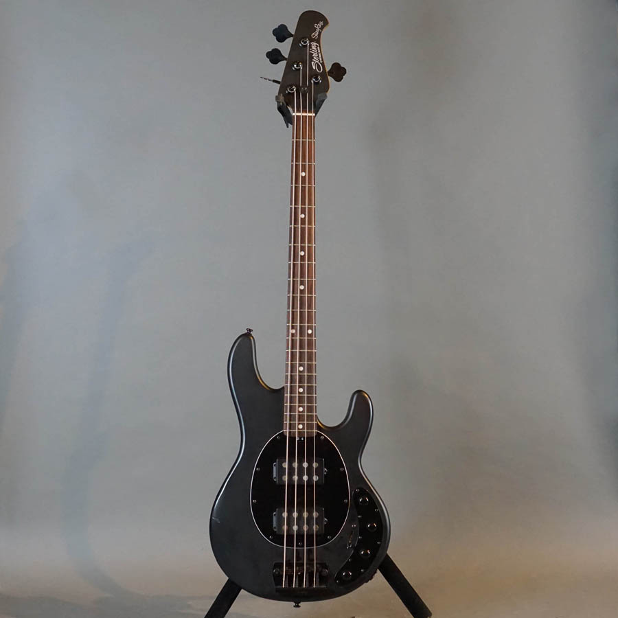 MUSIC MAN StingRay Stealth Black ベース Amazon.com: Sterling By Music Man StingRay RAY5HH Bass