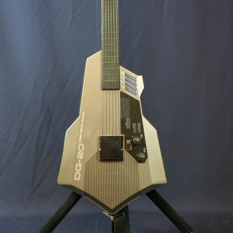 Casio DG-20 Digital Guitar Synthesizer/MIDI Controller