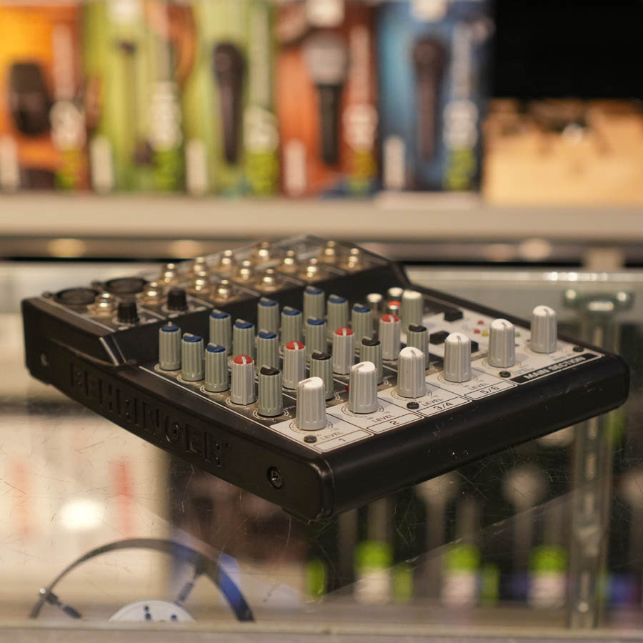BEHRINGER XENYX 802 中古美品 Behringer XENYX 802 Mixer | Guitar Center