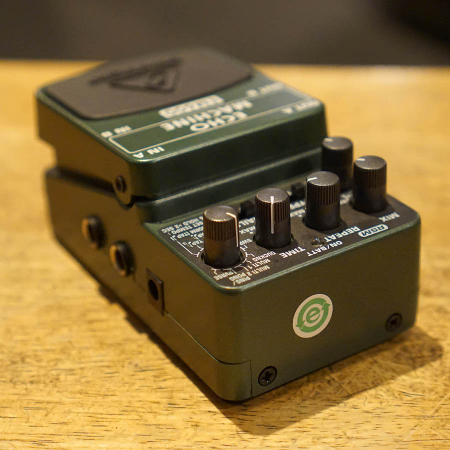 Behringer EM600 Echo Machine Delay Pedal - Used