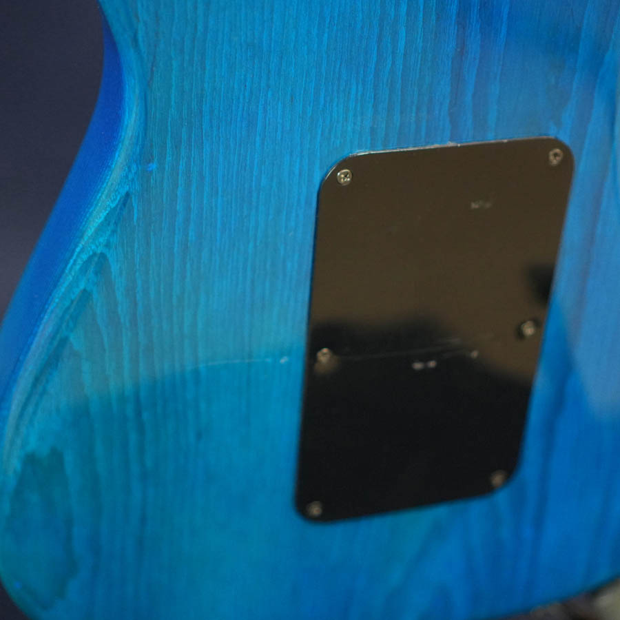 Peavey Axcelerator F USA1994年 Trans Blue 781571.jpg