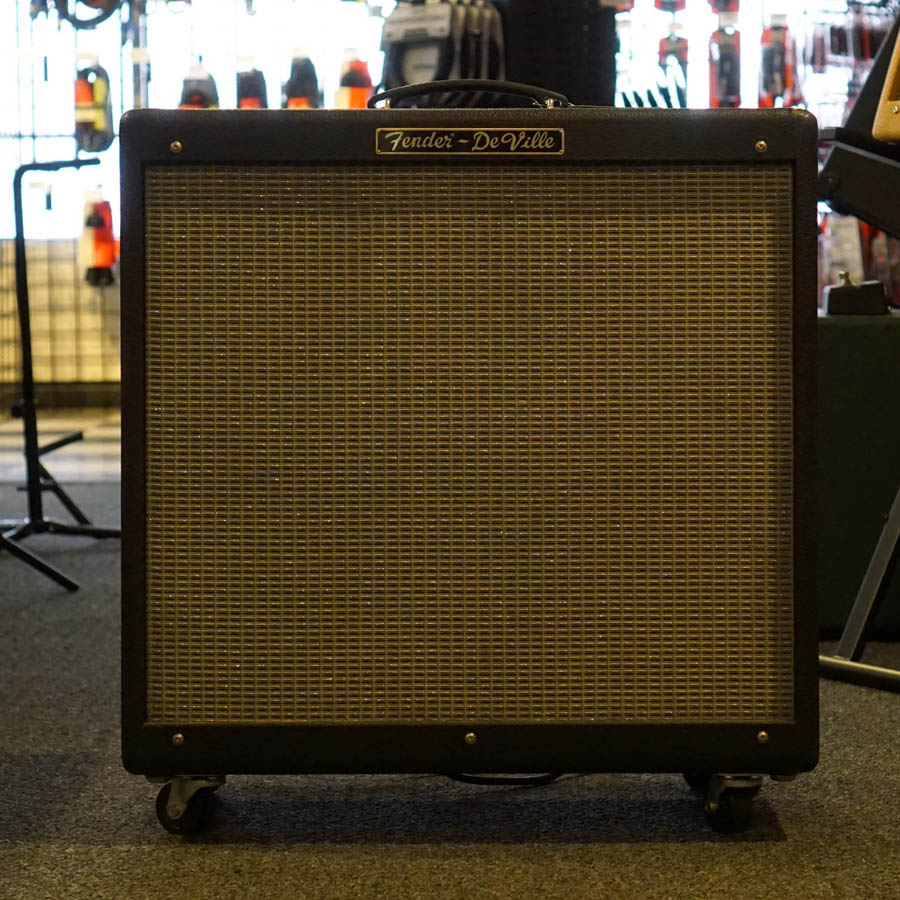 Fender Hot Rod DeVille 410 3-Channel 60-Watt 4x10 Tube Guitar Fender Hot Rod DeVille 410 3-Channel 60-Watt 4x10 Tube Guitar