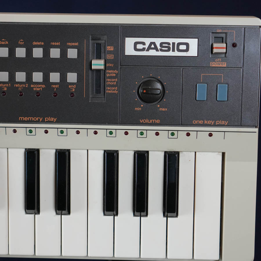 Casio MT-70 Casiotone 49-Key Synthesizer Keyboard w/Box (1980s) - Used