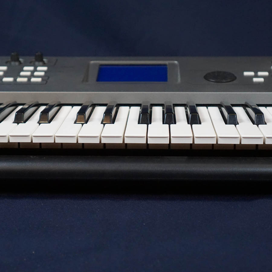Yamaha MM6 61-Key Synthesizer - Used