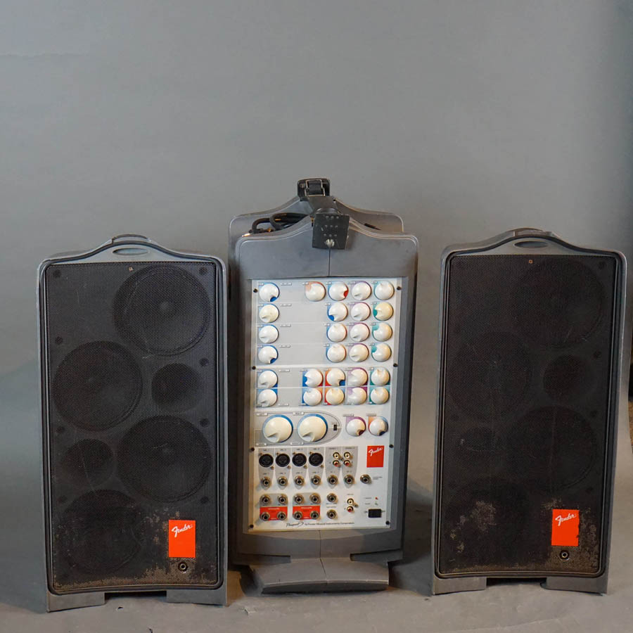 Fender Passport P250 Portable PA System Used