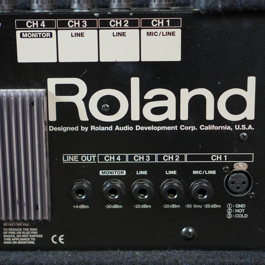 アンプ キーボードアンプ（Roland KC-100）