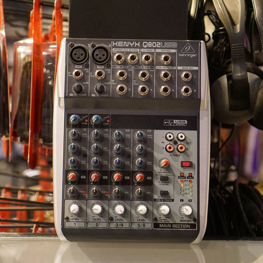 Behringer Xenyx Q802USB 8Input Mixer with USB Used