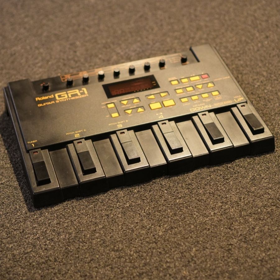 Roland GR-1 Guitar Synthesizer Pedal w/GK-2 Pickup and Expression