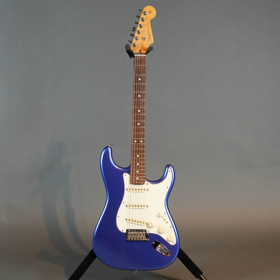Fender American Standard Stratocaster Ocean Blue Metallic w/Case