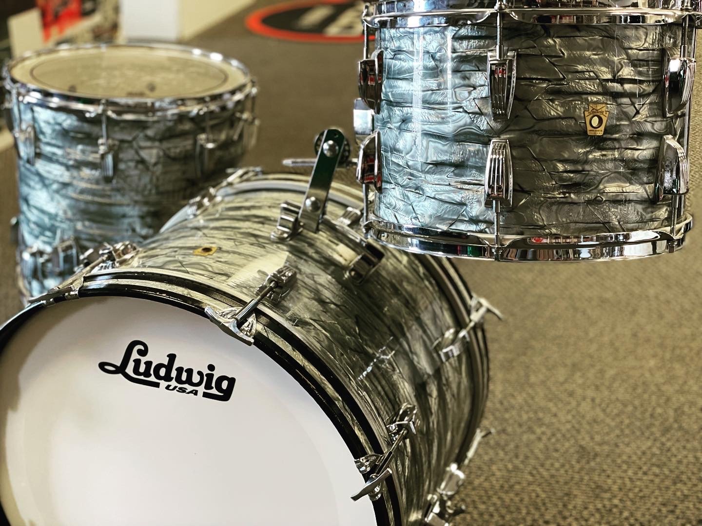 Used Vintage 60's Ludwig Drum Set Sky Blue Pearl 20 13,14