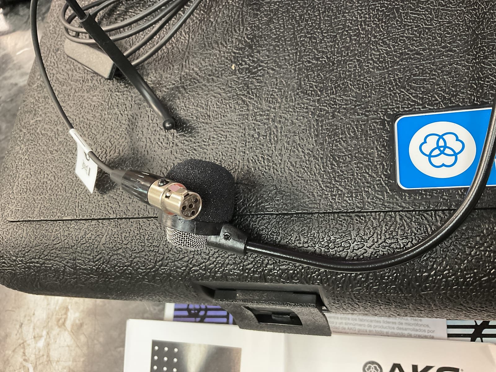 AKG/Crown Cm311-AESH Headset Mic w/ TA4F (Shure Wireless