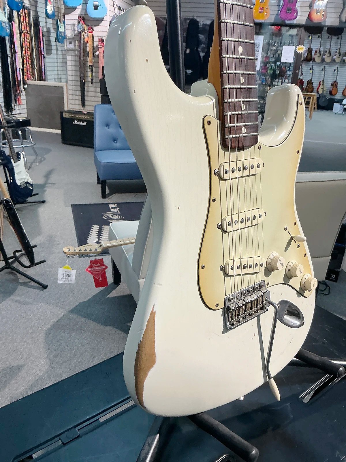 Fender 2009 Road Worn® '60s Stratocaster®, Rosewood