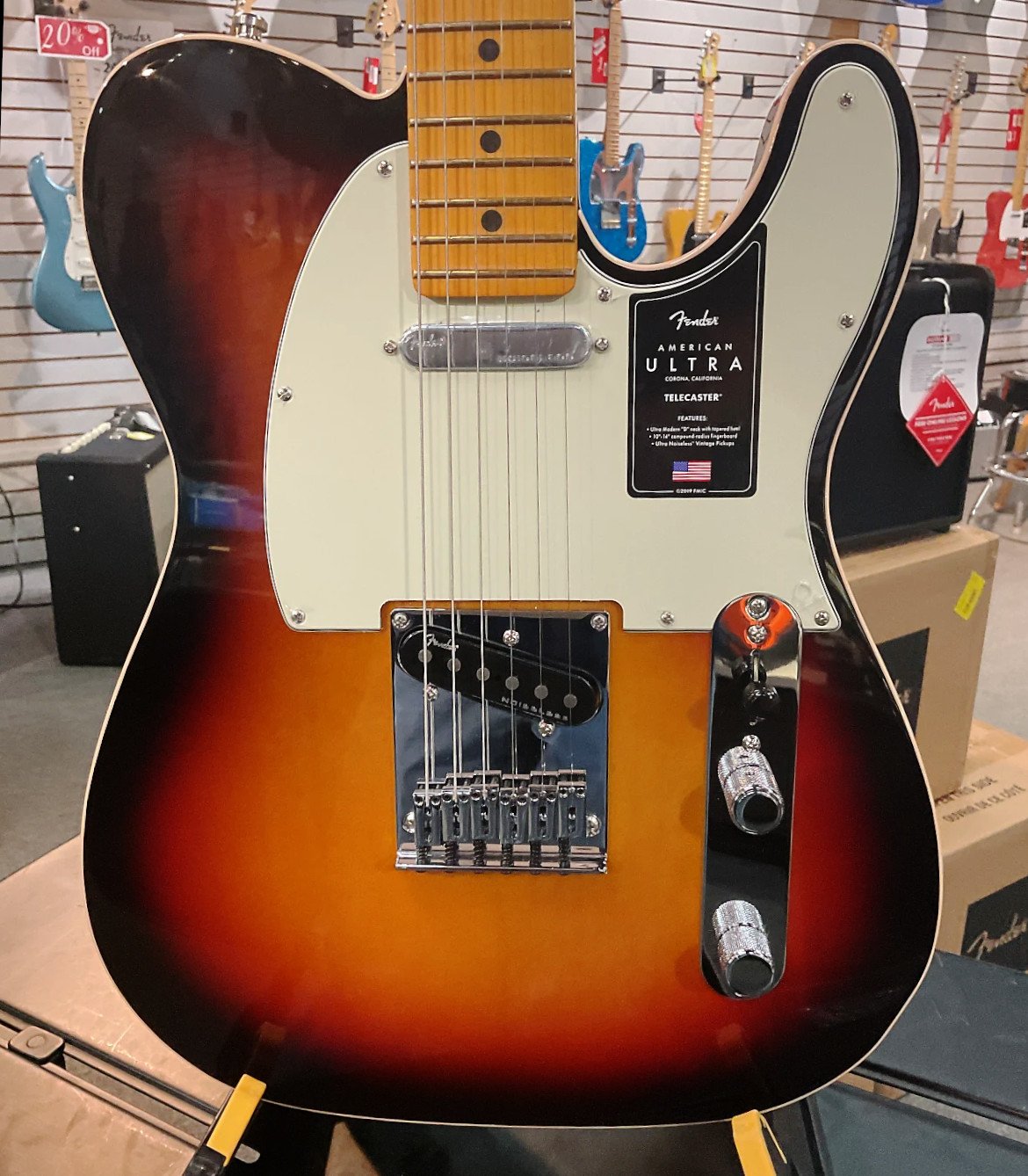 Fender 0118032712 American Ultra Telecaster, Maple Fingerboard
