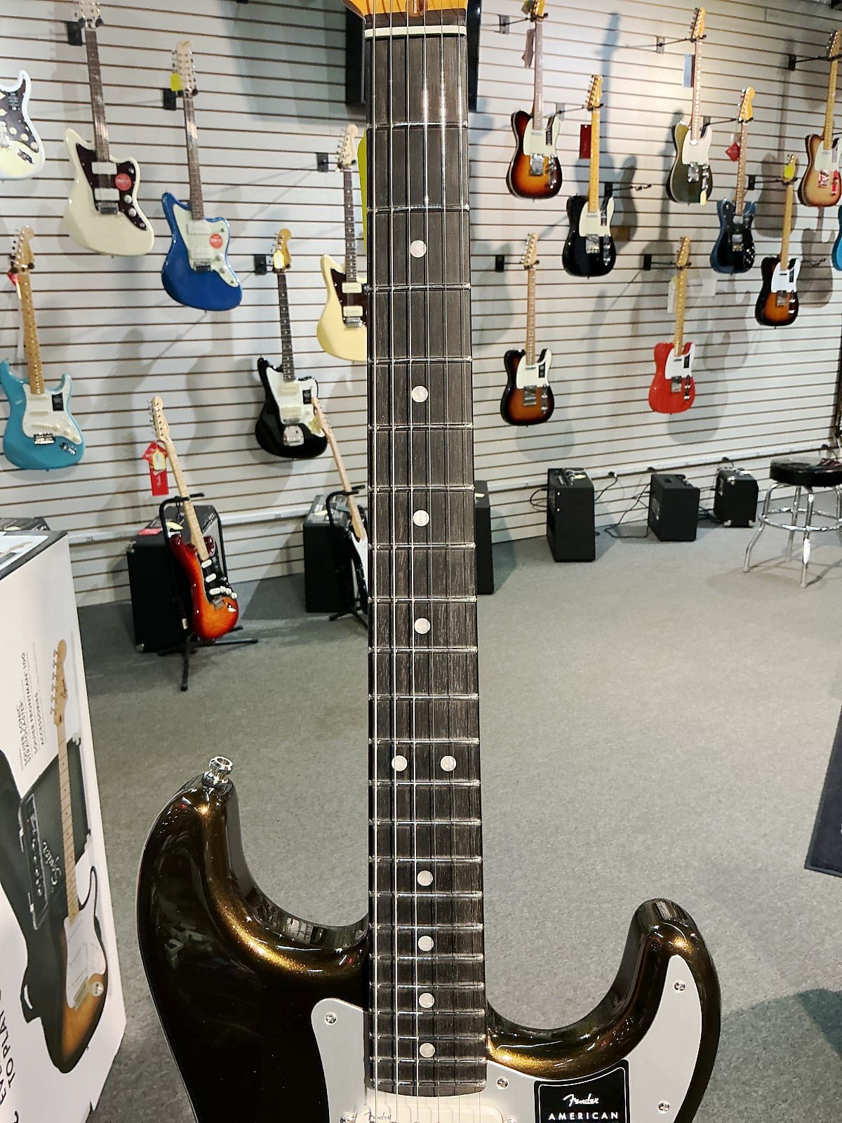 Fender USA American Stratocaster レフティー Fender 0119151790 American Ultra II Stratocaster® HSS, Ebony