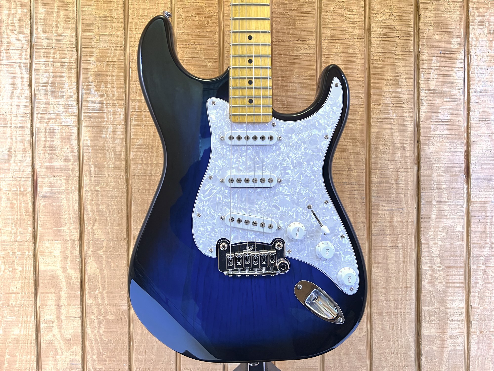 G&L Tribute S500 Blueburst 231112328 - 791018370703