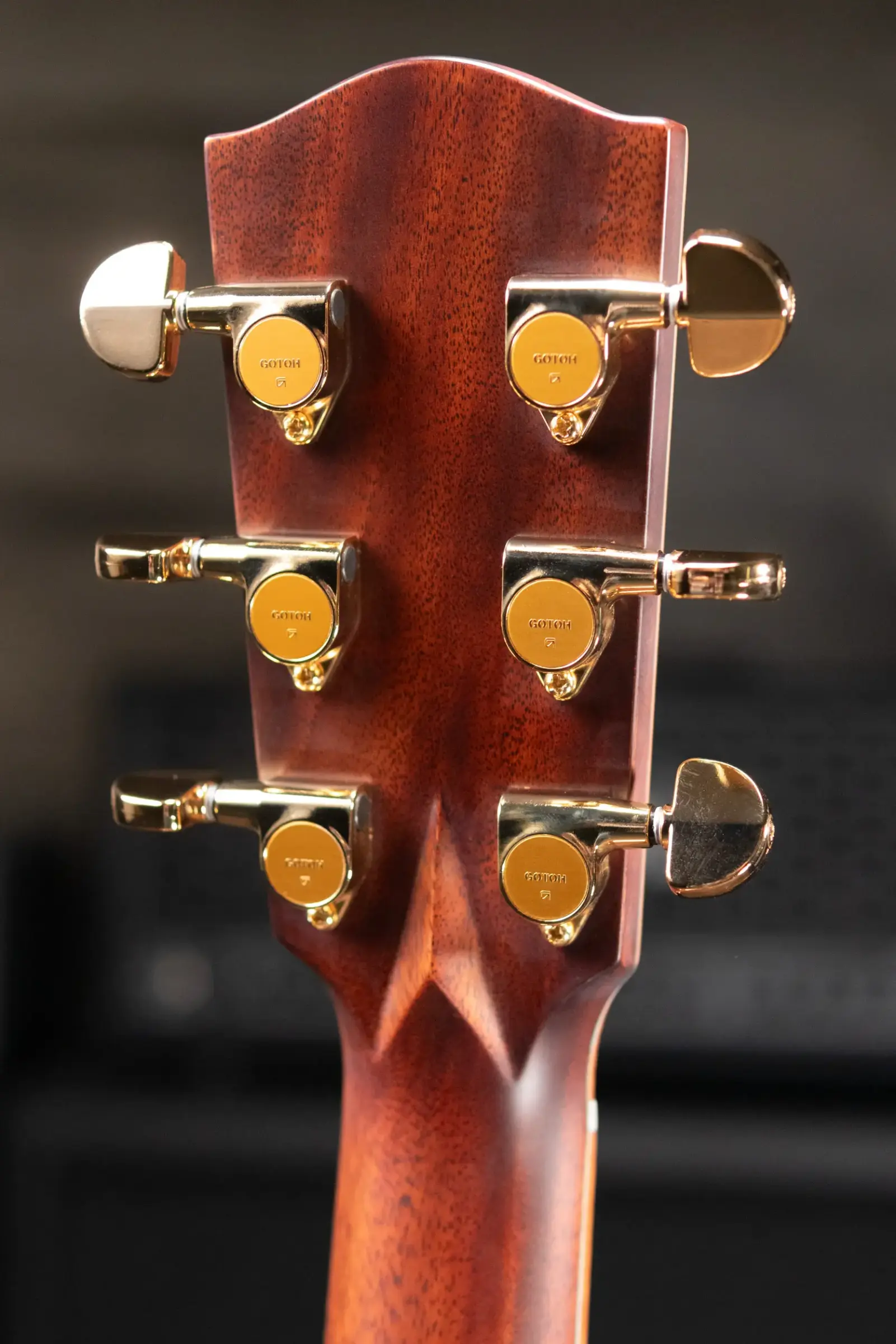 Eastman AC522CE-GB Grand Auditorium Acoustic/Electric Guitar