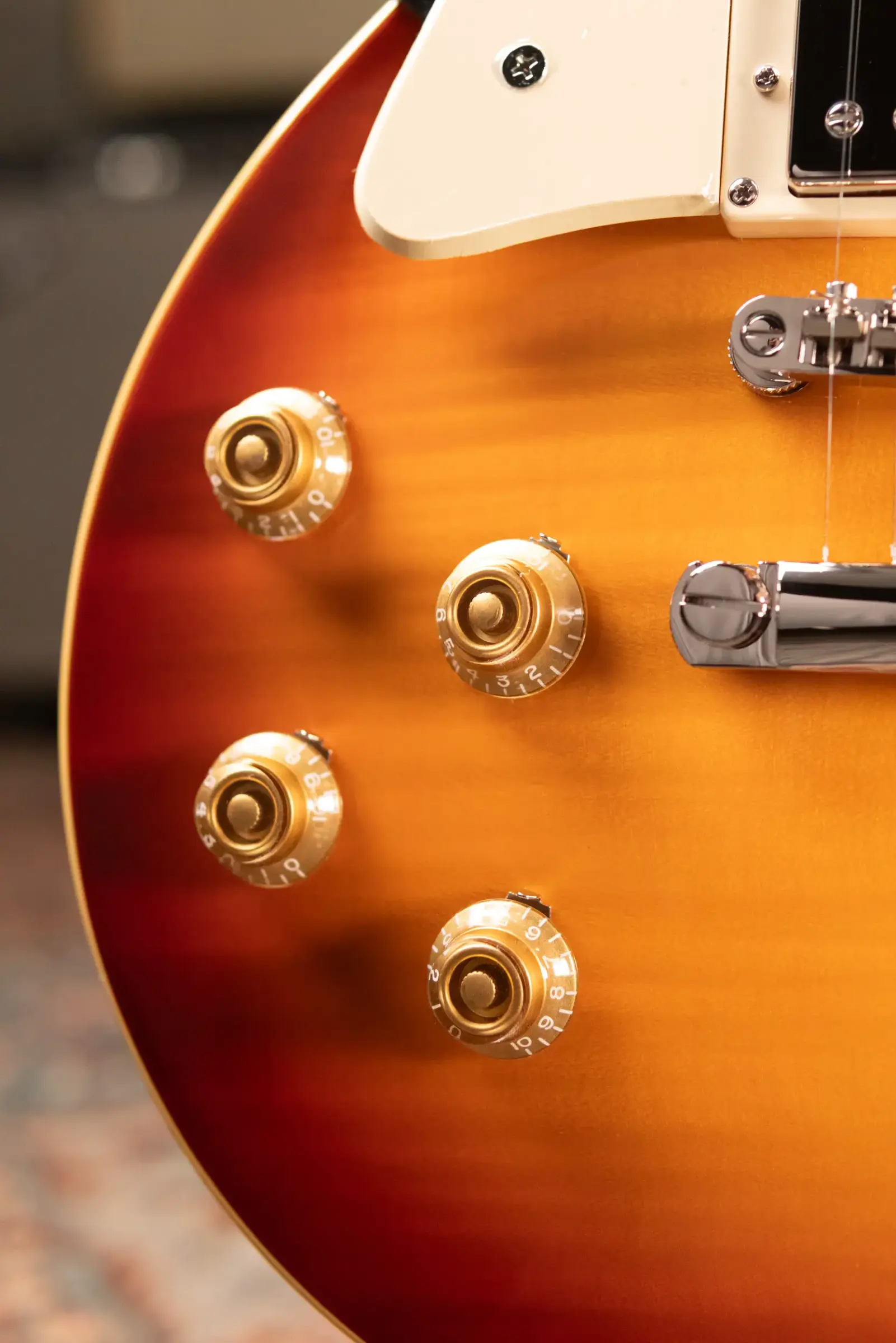 まつかん　Epiphone Les Paul スタンダード　ライト Epiphone Les Paul Standard 60s Fuchsia | USA