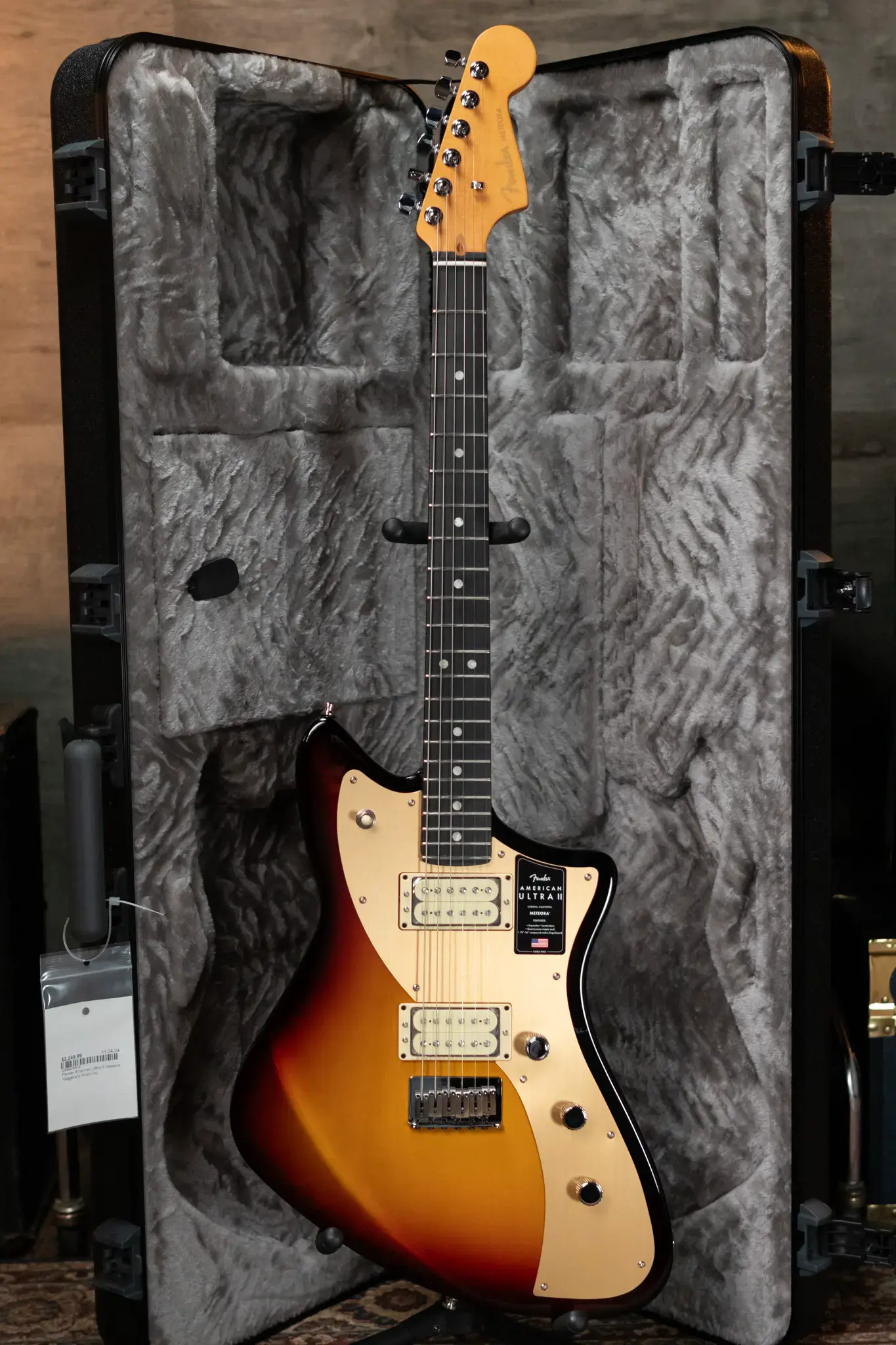 ナルト　Fender American Ultra Ⅱ Meteora Amazon.com: Fender American Ultra II Meteora Electric Guitar