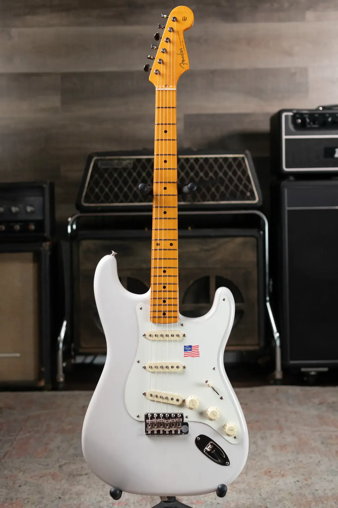 Fender Eric Johnson Stratocaster, Maple Fingerboard - White