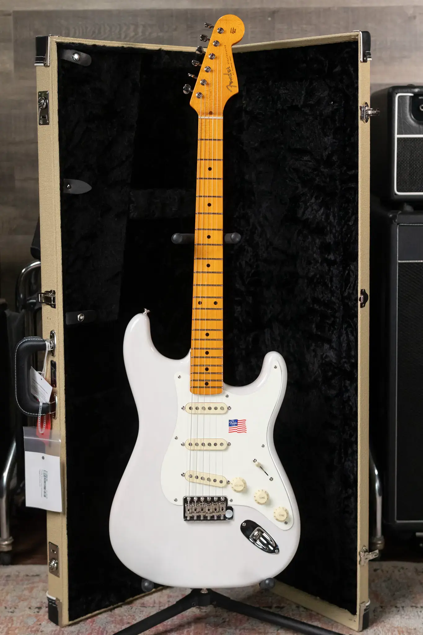 Fender Eric Johnson Stratocaster, Maple Fingerboard - White