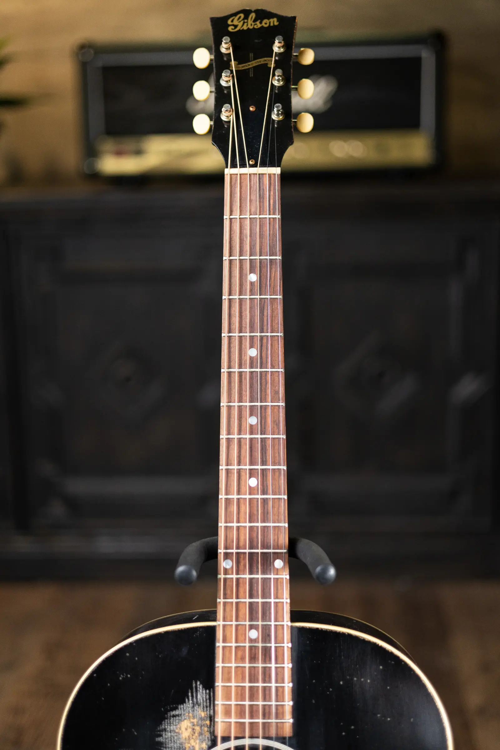 ギター Gibson Custom Shop Murphy Lab 1942 J45 maxresdefault.jpg