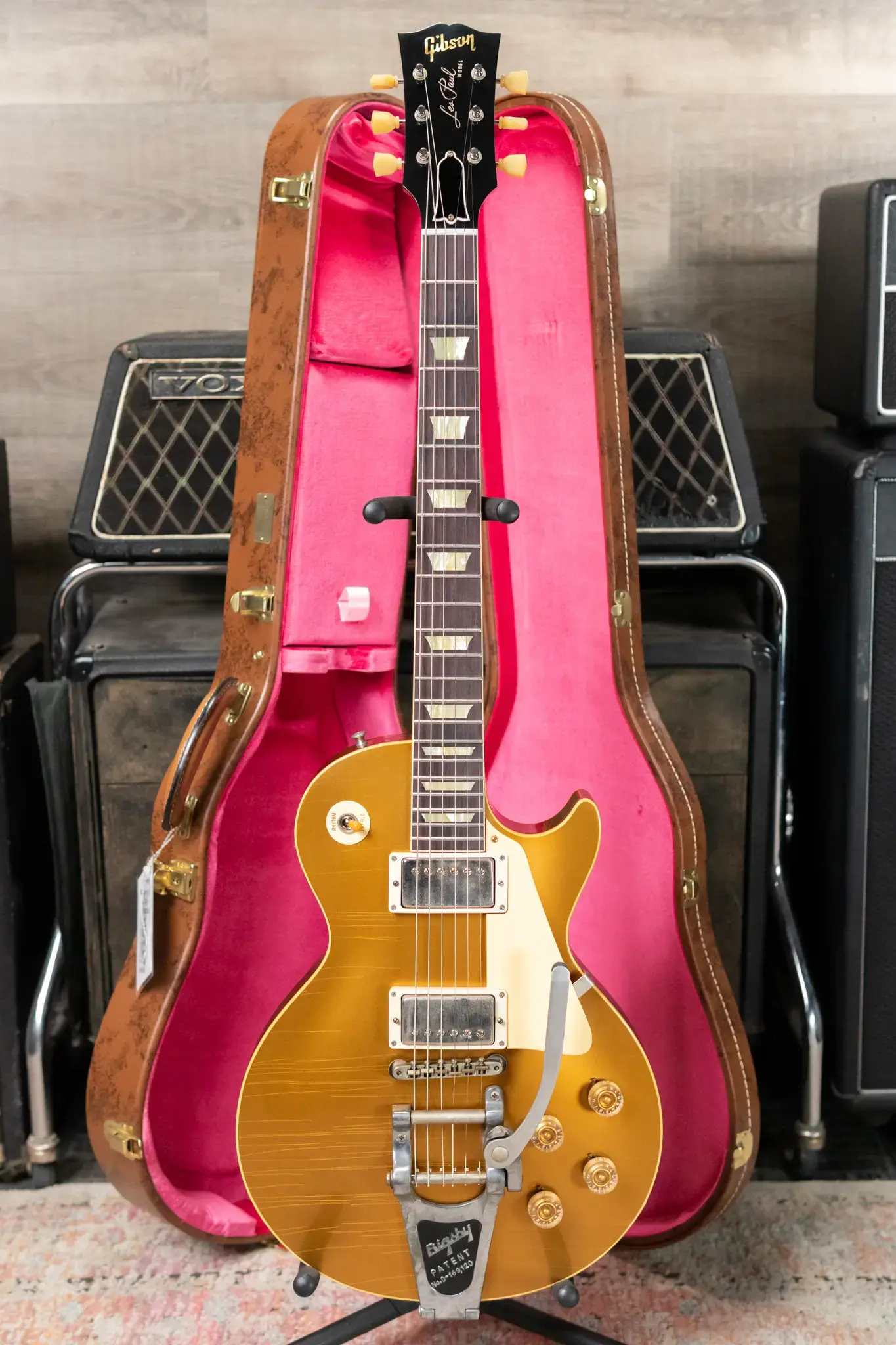 Les Paul 1957 Gold Top Bigsby スタイルジャパビン Les Paul 1957 Gold Top Bigsby Style | Japan Vintage Aged