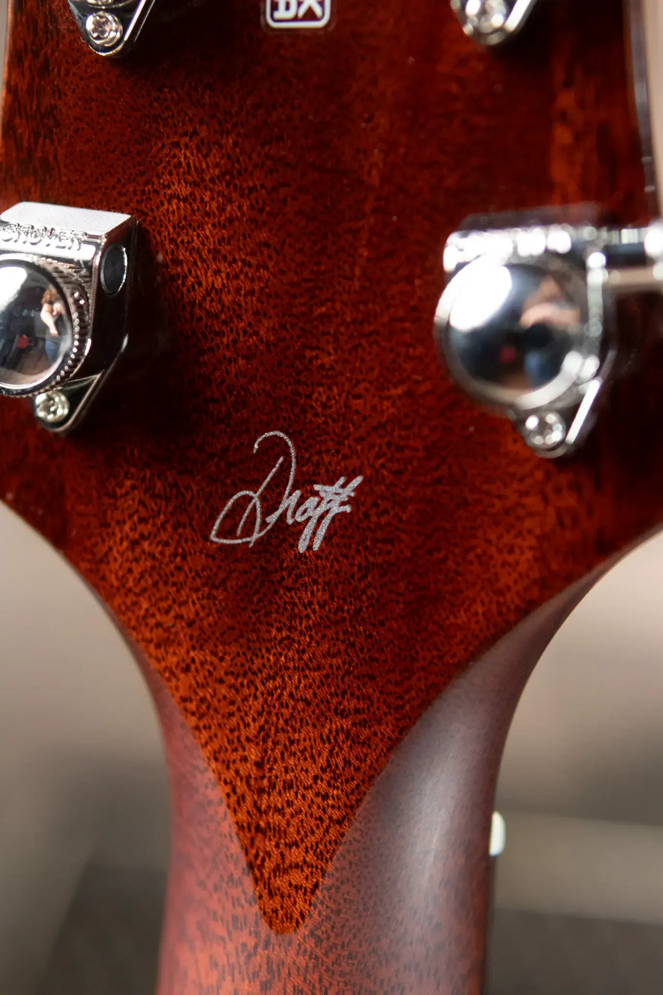 Gretsch G6134TFM-NH Nigel Hendroff Signature Penguin