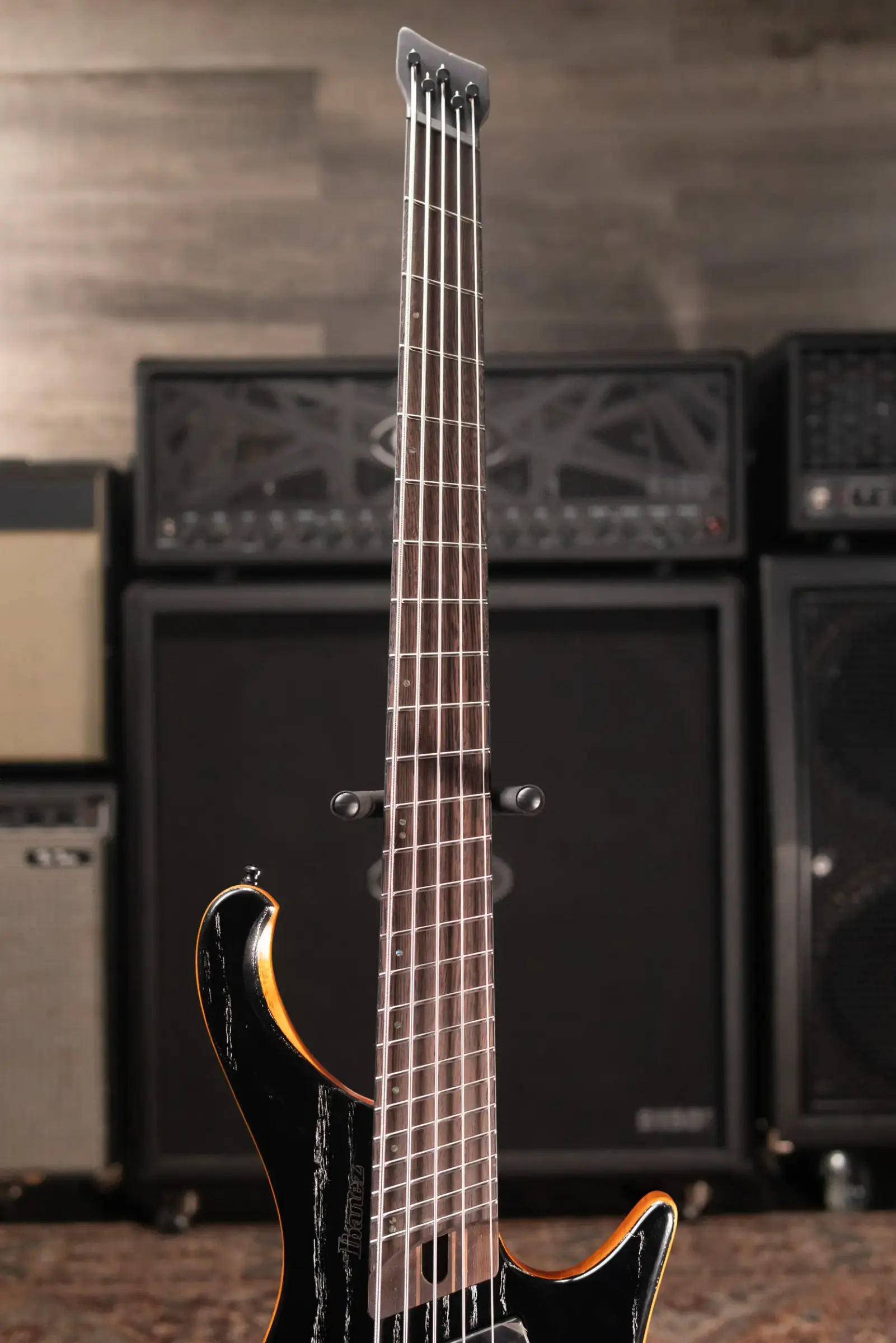 ベース HUMPBACK engineering 2107 Bass EQ HUMPBACK ENGINEERING 2107 BASS EQ -Preamp-【NEW】（新品