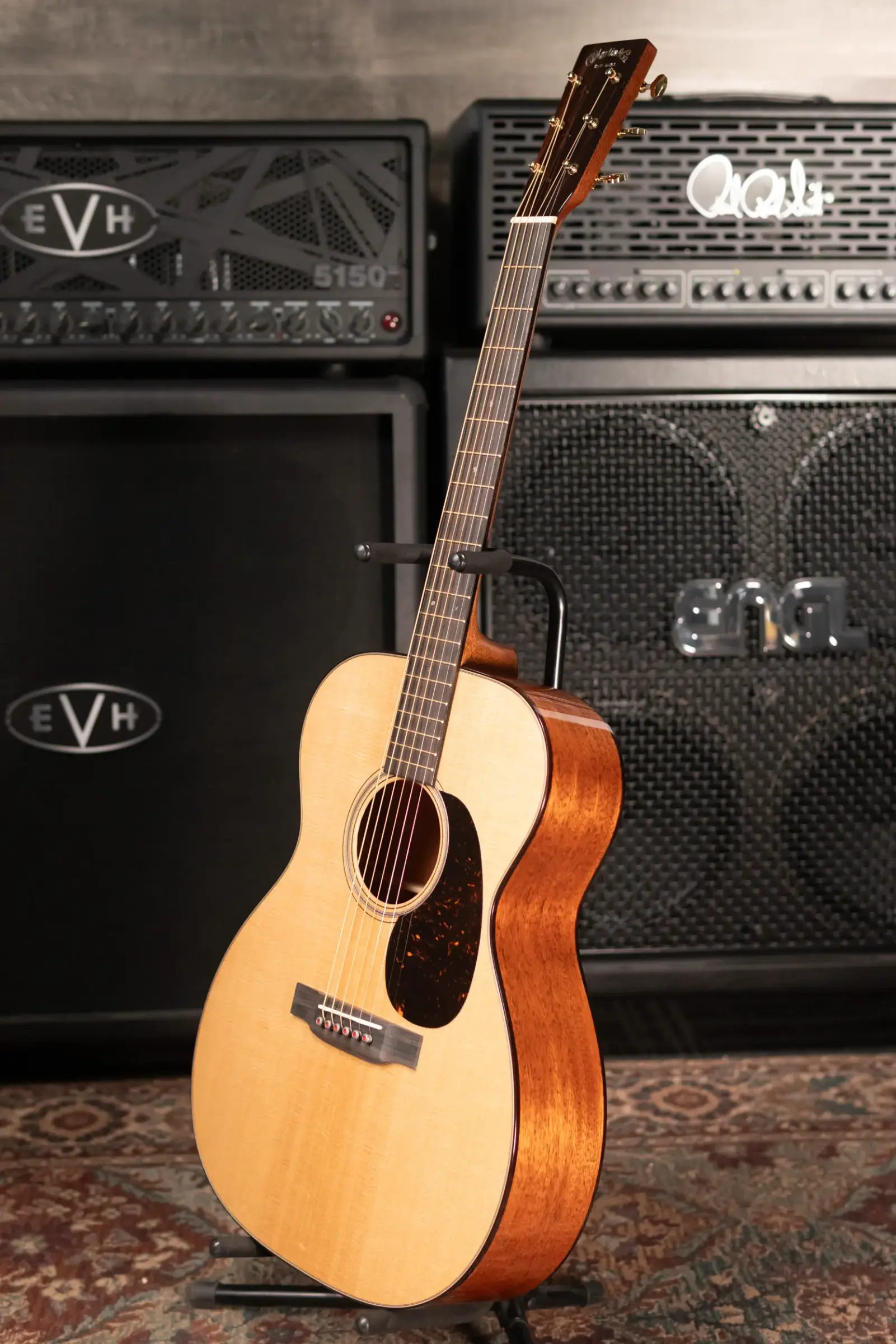 Martin 000-18 Modern Deluxe Acoustic Guitar with Hardshell Case