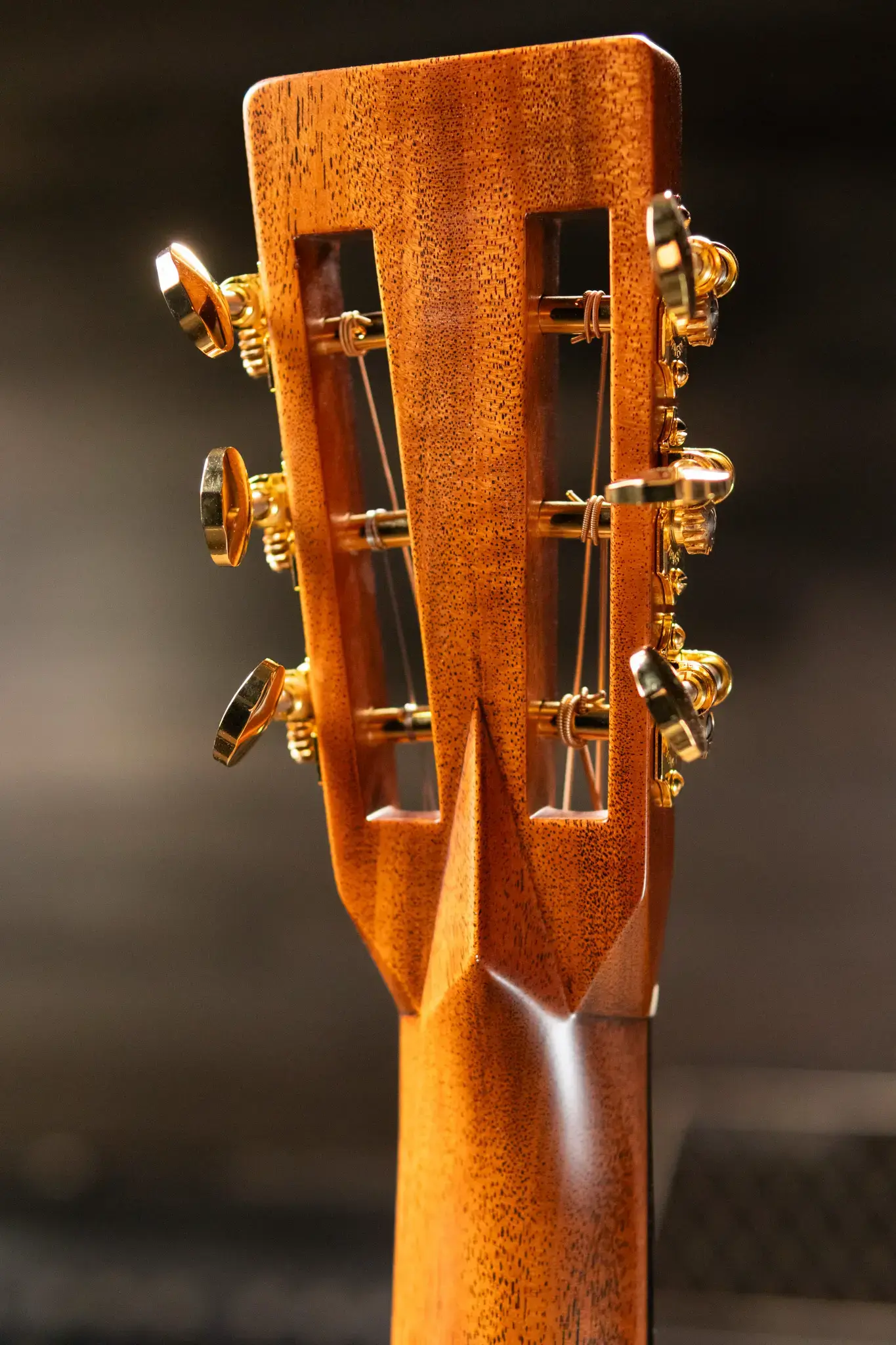 Martin 0012-28 Modern Deluxe 12-Fret Acoustic Guitar with