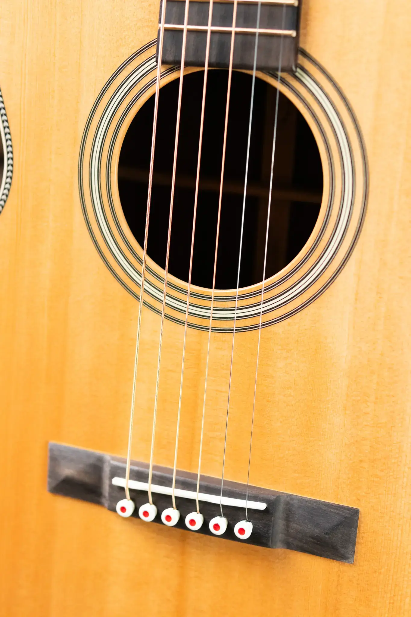 Martin 0012-28 Modern Deluxe 12-Fret Acoustic Guitar with