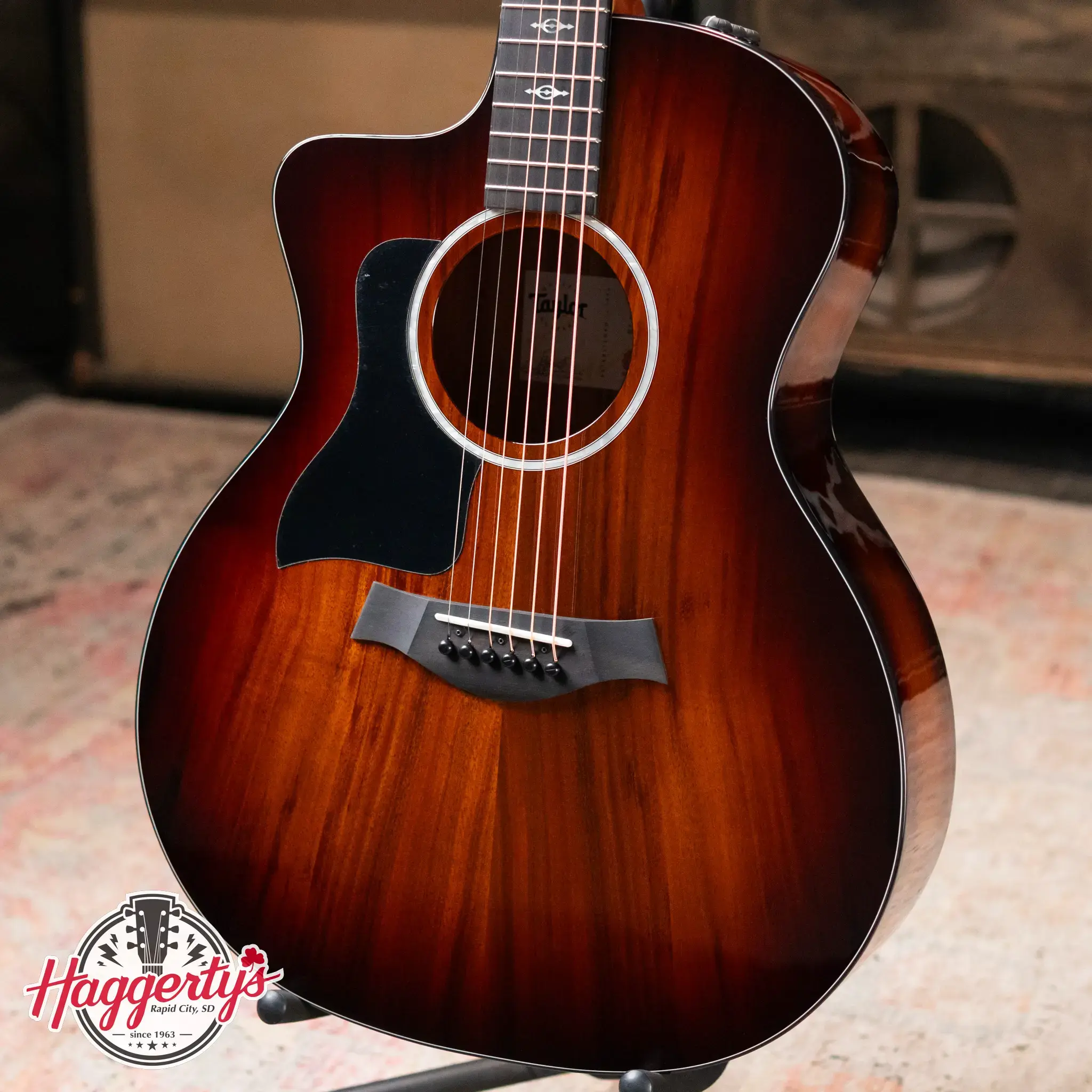Taylor 224ce-K DLX Left-Handed Grand Auditorium Acoustic/Electric Guitar with Hardshell Case