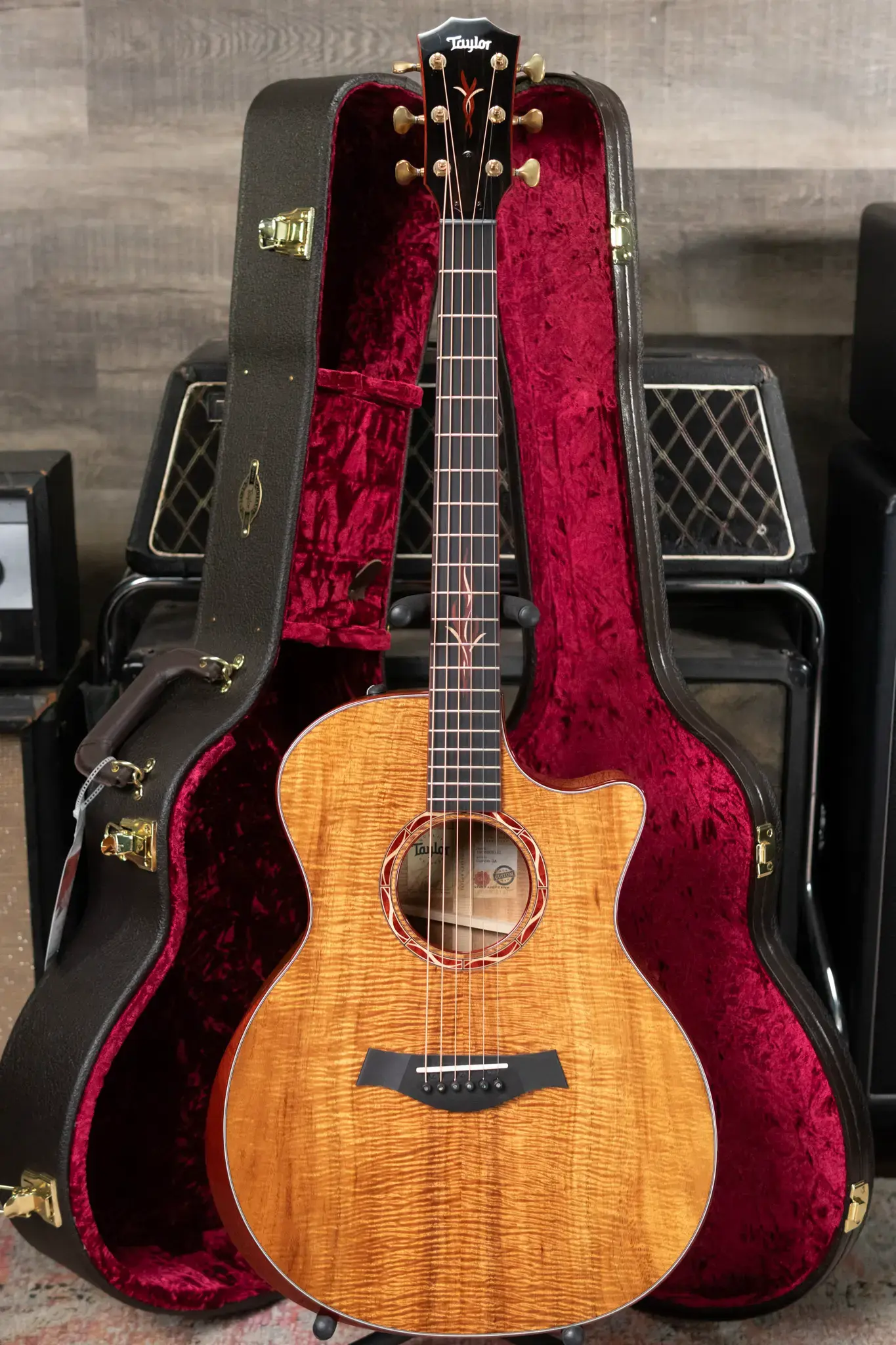 ギター Fender custom shop Koa auditoriumclassic Fender USA Select Classic Koa Auditorium Cutaway | Sweetwater