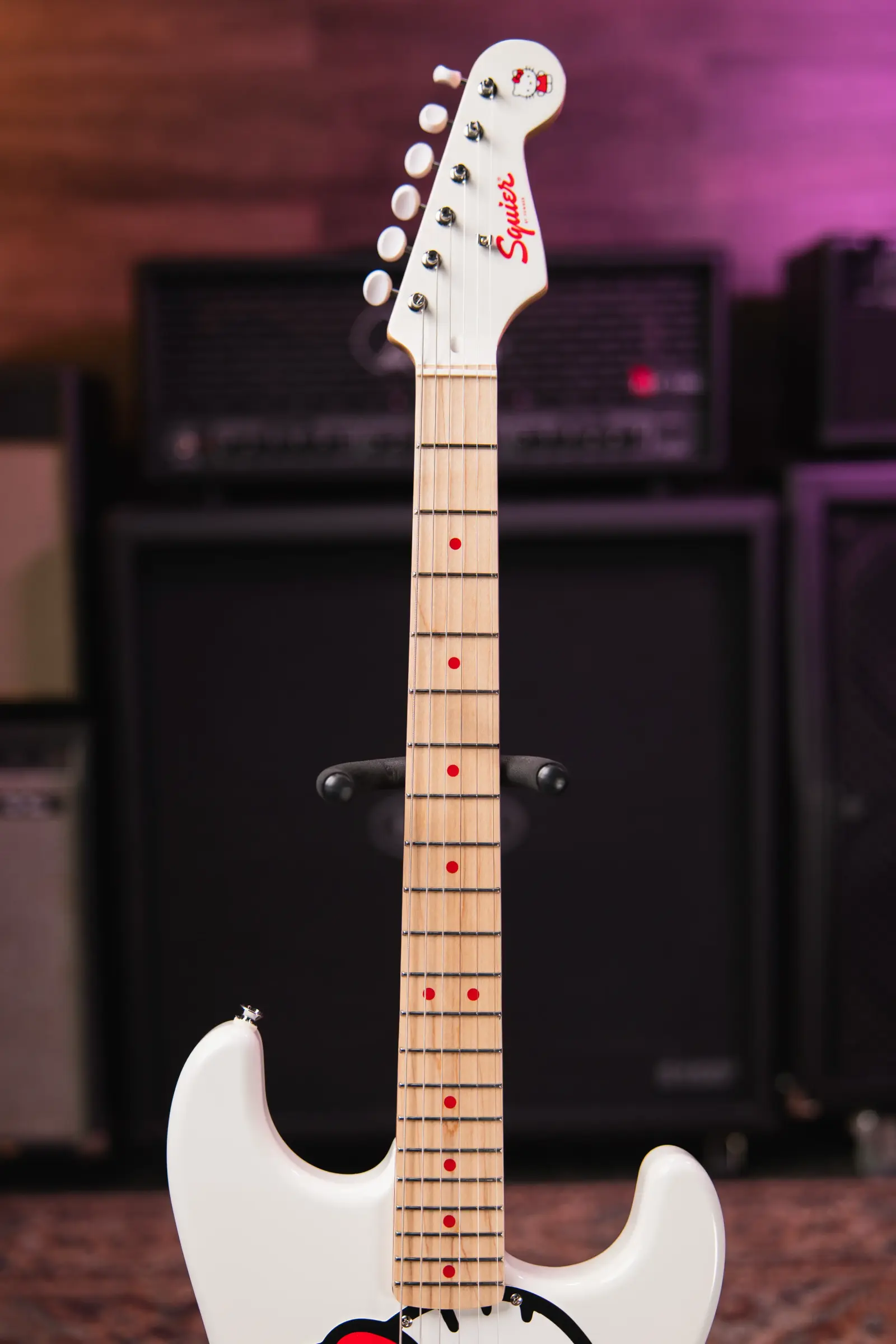 Squier Fender X Hello Kitty White Stratocaster with Gig Bag