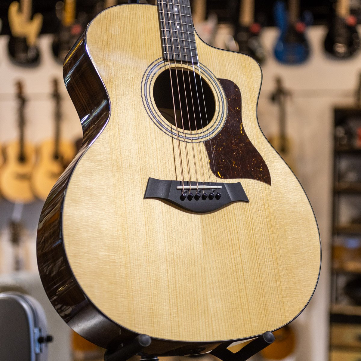 taylor 214 solid wood
