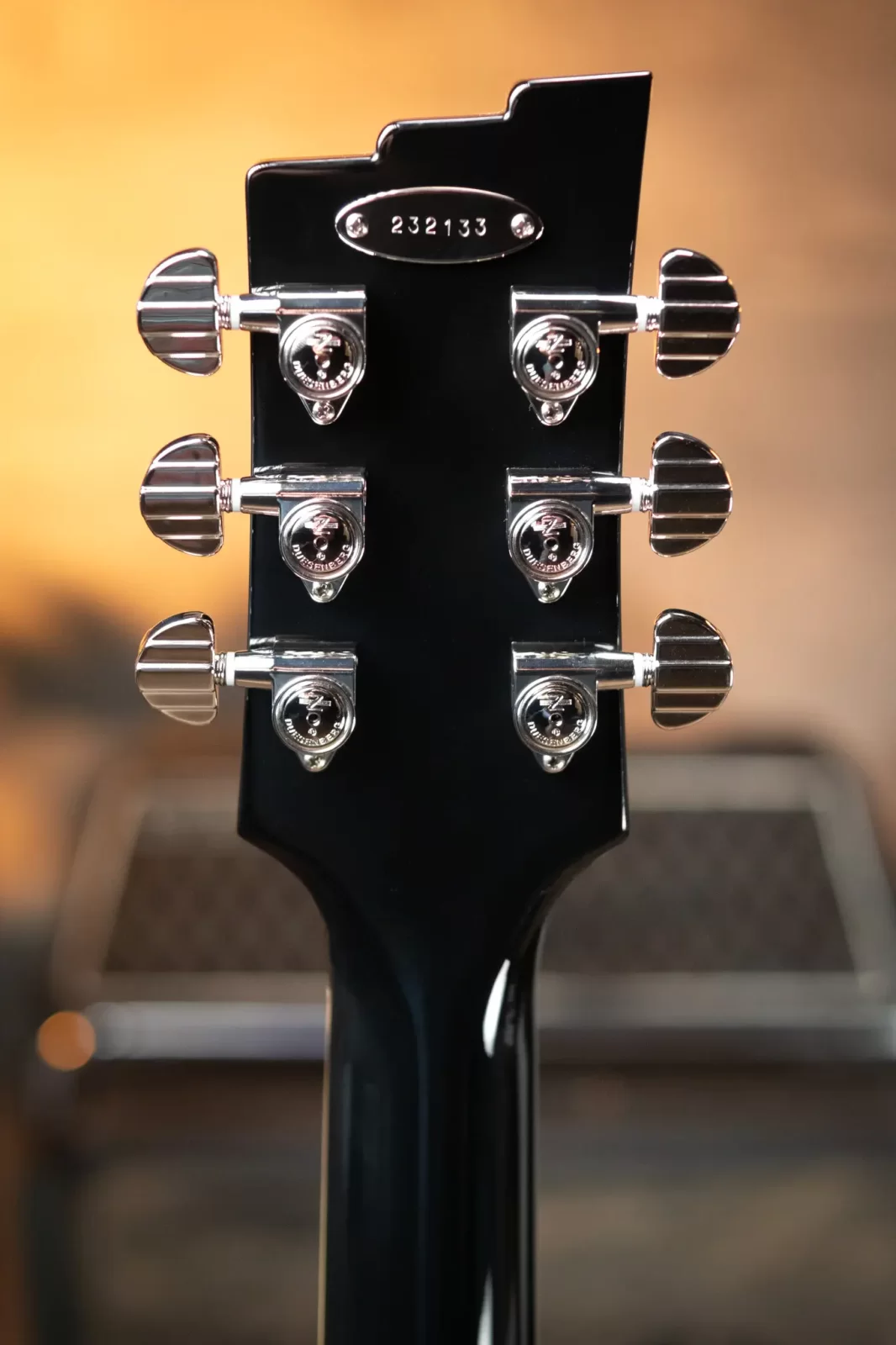 Duesenberg Starplayer TV - Red Sparkle with Hardshell Case Duesenberg Starplayer TV - Red Sparkle with Hardshell Case