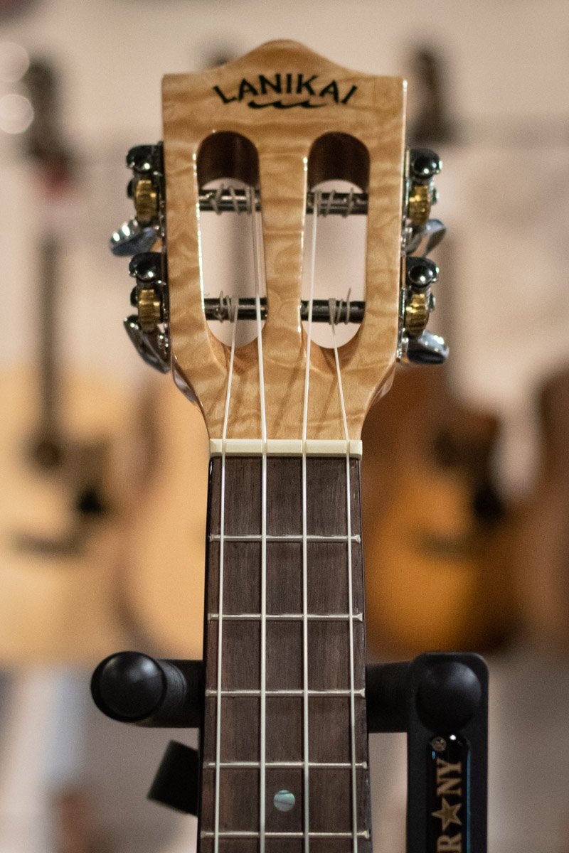 Lanikai QM-NACEC Quilted Maple Natural Concert Ukulele Cutaway