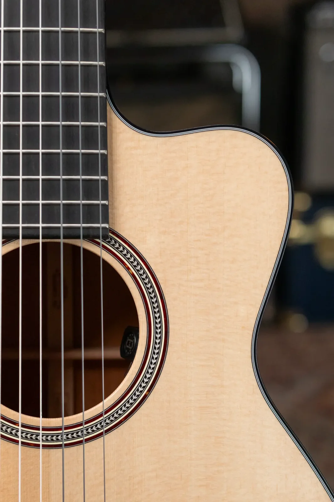 Martin 000C12-16E Nylon Acoustic/Electric with Gig Bag