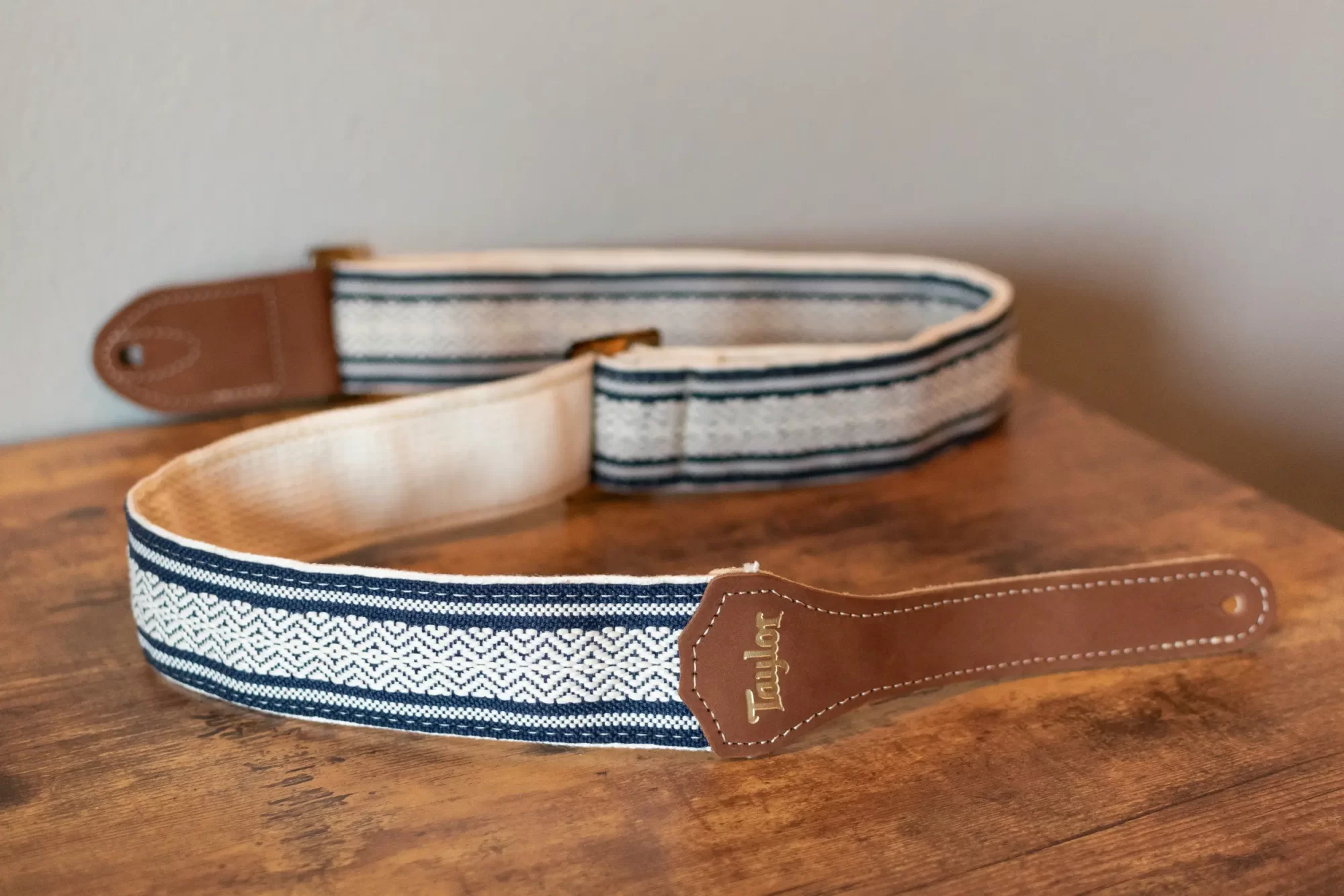 Taylor Academy Guitar Strap - White/Blue Jacquard Cotton 2