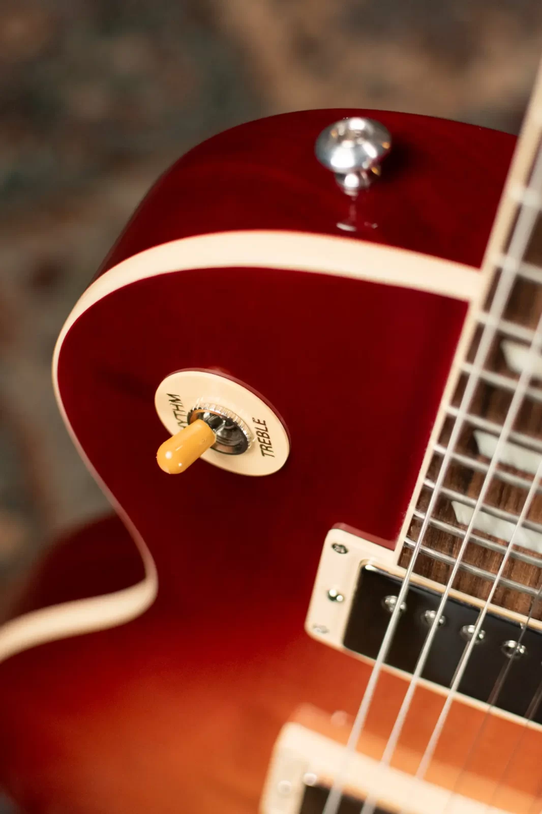 Gibson Les Paul Sunburst ハードケース付 Gibson Les Paul Standard - Heritage Cherry Sunburst with