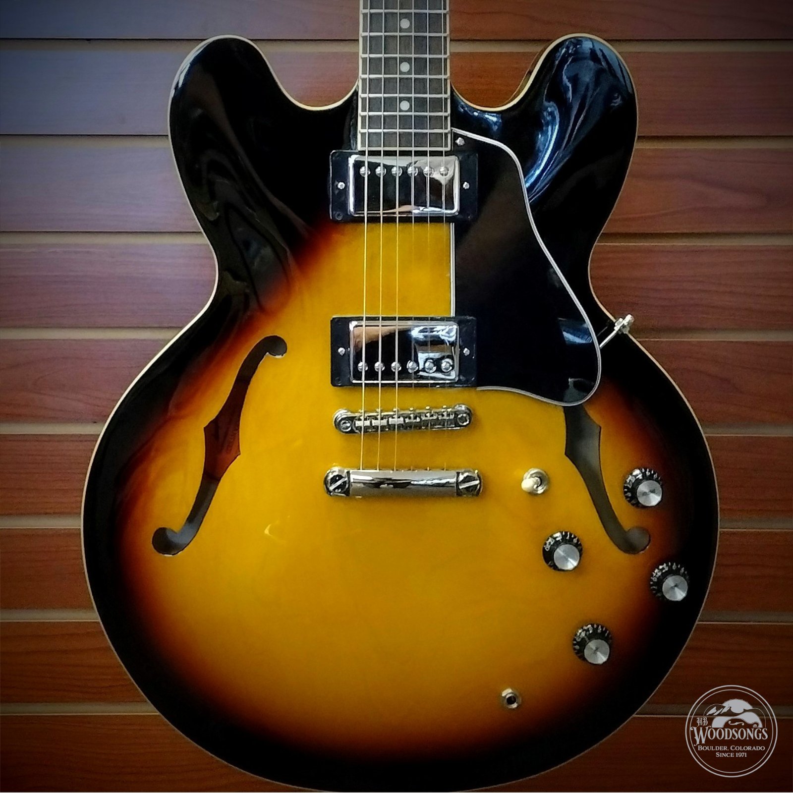 ギター Epiphone ES-335 IG Epiphone ES-335 IG Semi-Hollow Cherry – Matt's Guitars