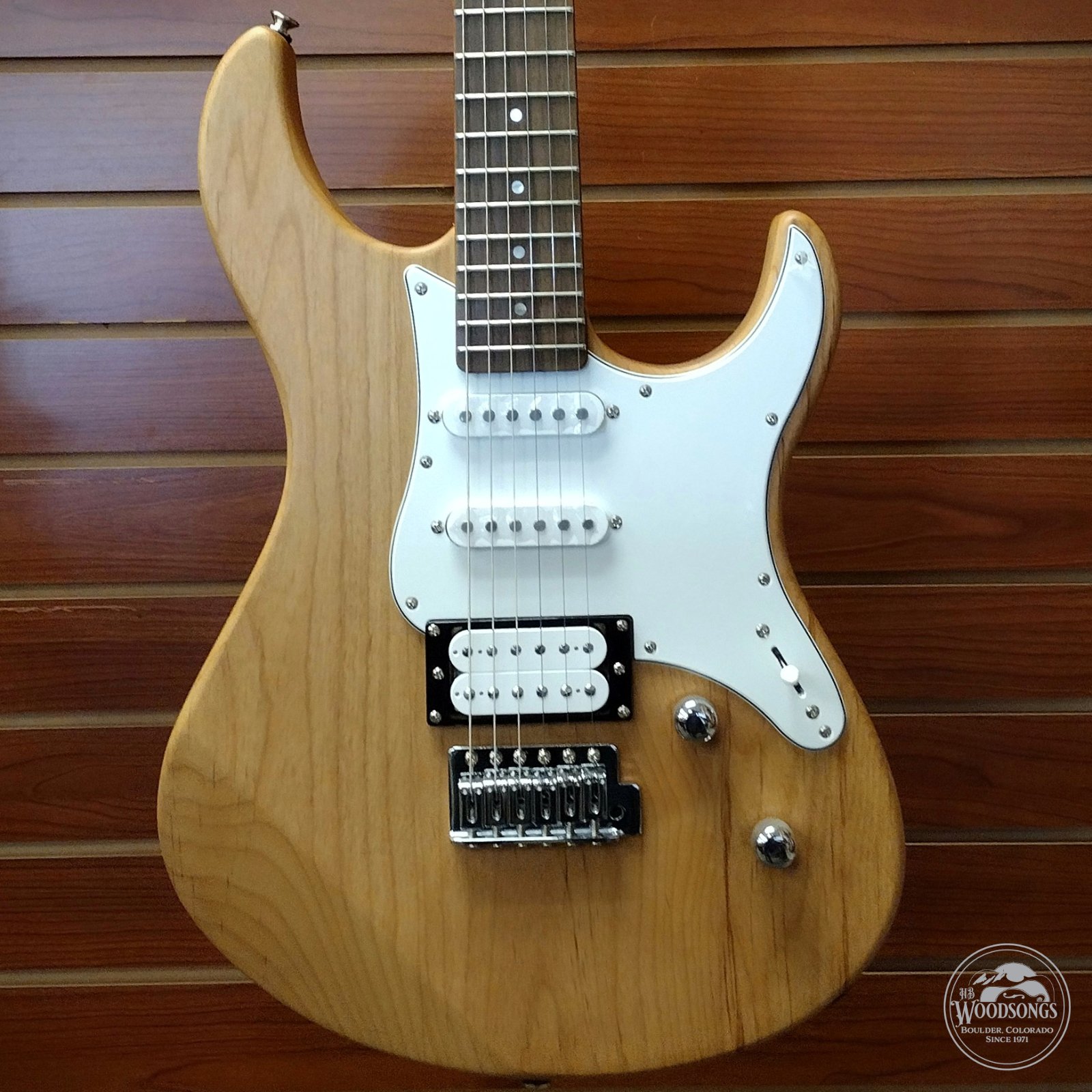 YAMAHA Pacifica 112 ナチュラル Amazon.com: Yamaha Pacifica Series PAC112V Electric Guitar