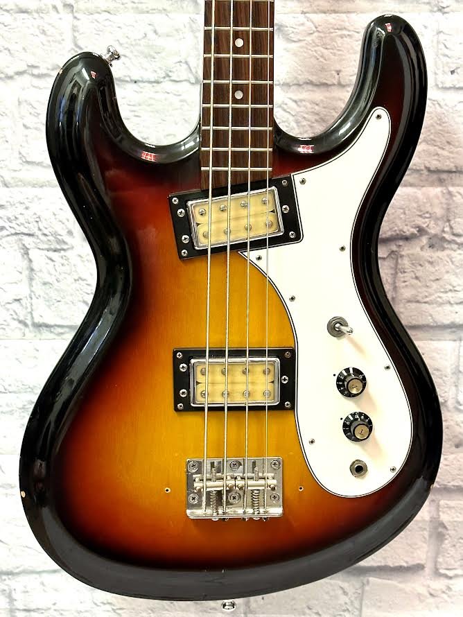 Univox Hi Flier Bass Phase III MIJ 1970s w/ original case (used)