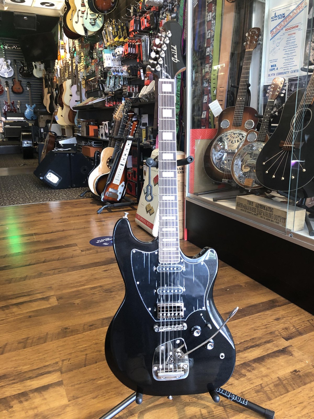 Guild Surfliner Deluxe Black Metallic Electric Guitar with gig bag