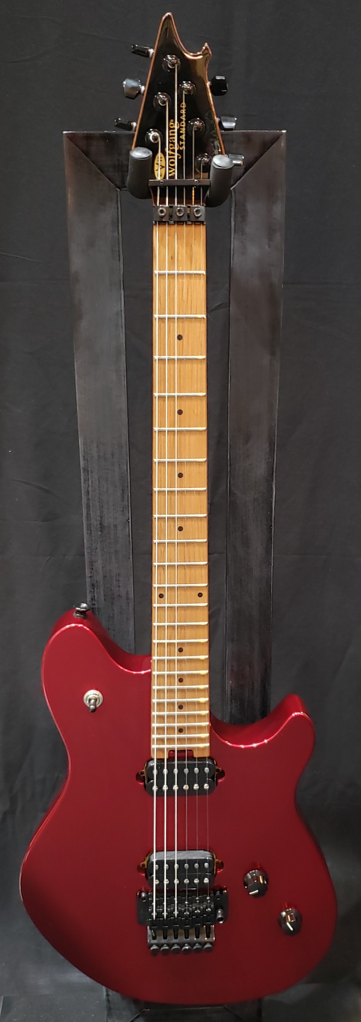EVH Wolfgang WG Standard with Baked Maple Neck 2021 Stryker Red