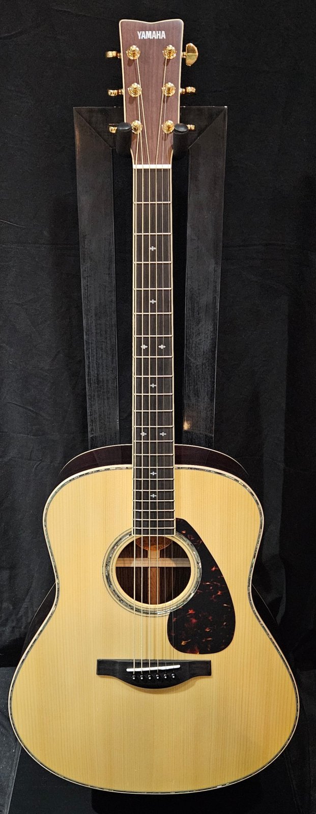 Yamaha LL16D ARE Original Jumbo Acoustic-electric Guitar - Natural