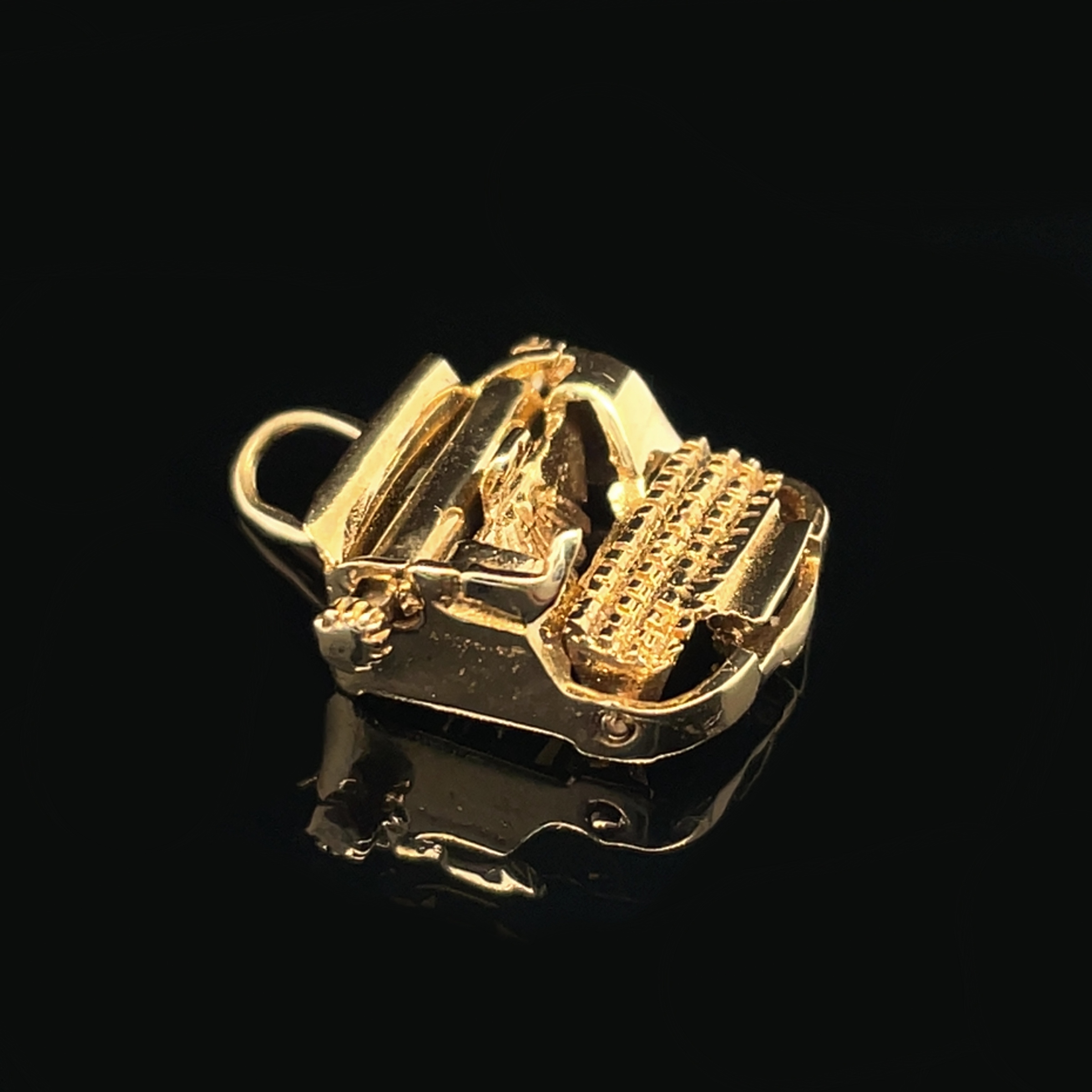 ESTATE 14k yellow Typewriter Charm with movable keys and return