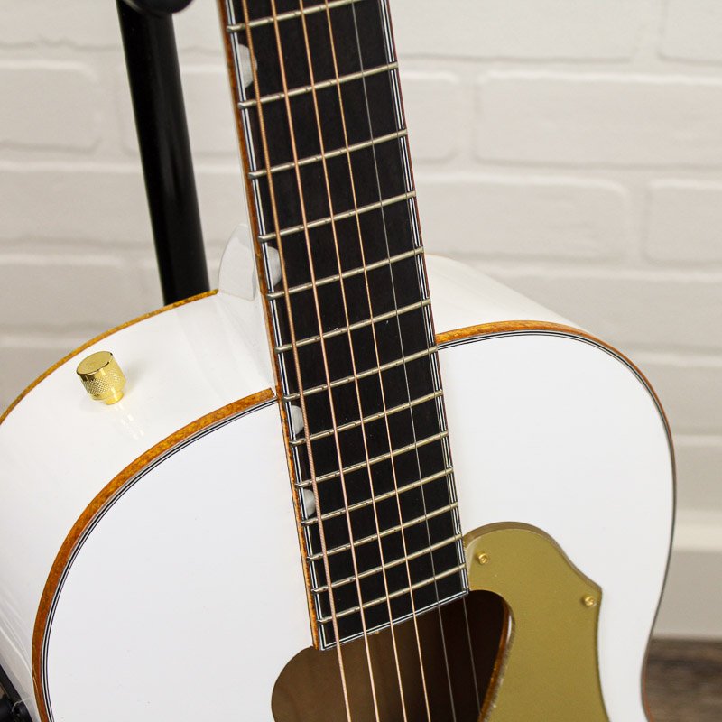 Gretsch G5021E Rancher Penguin Parlor Acoustic-Electric Guitar - White